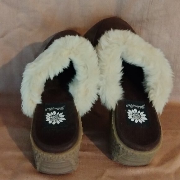 Yellow Box shoes/Clog Women upper Leather, Fur Trim CHOW 8 M NWOB - Picture 8 of 9